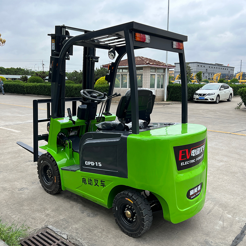 1.5吨新能源电动叉车